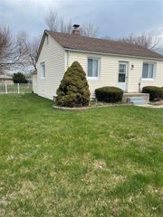 18391 Masonic, Fraser, MI 48026