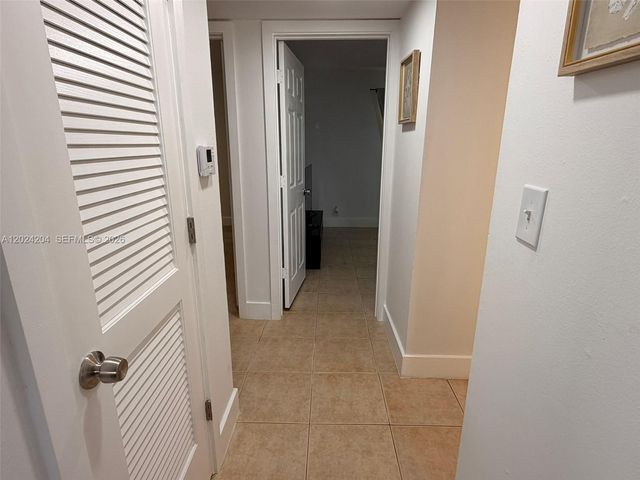 1896 SW 41st Ave, Fort Lauderdale, FL 33317