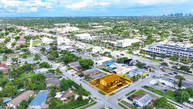 1896 SW 41st Ave, Fort Lauderdale, FL 33317