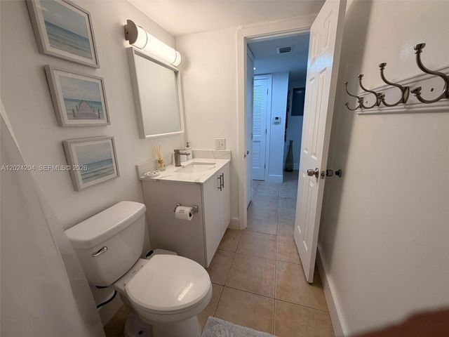 1896 SW 41st Ave, Fort Lauderdale, FL 33317