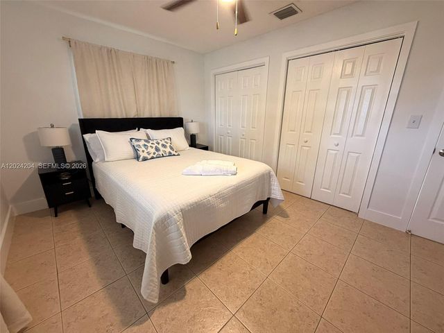 1896 SW 41st Ave, Fort Lauderdale, FL 33317
