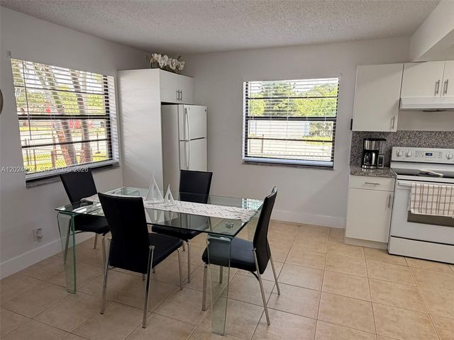 1896 SW 41st Ave, Fort Lauderdale, FL 33317