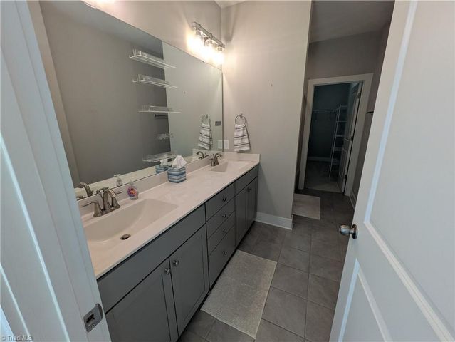 1445 Springvale Hill Drive, Kernersville, NC 27284