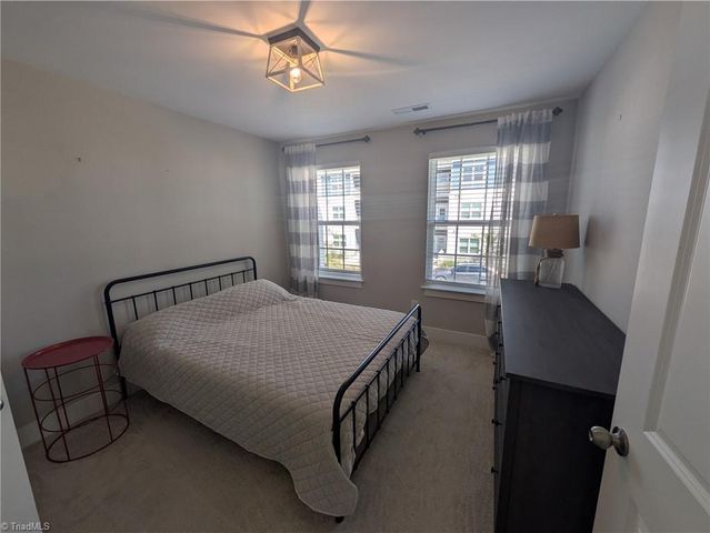 1445 Springvale Hill Drive, Kernersville, NC 27284