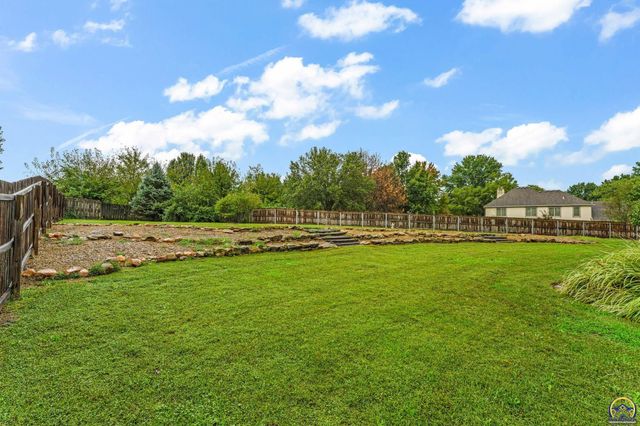 6027 SW 36th ST, Topeka, KS 66614