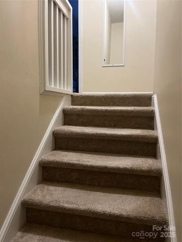 7122 Stonington Lane, Charlotte, NC 28227