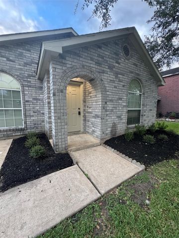 5515 Rio Ramos Street, Rosharon, TX 77583