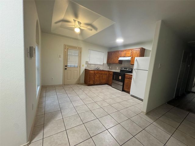 5515 Rio Ramos Street, Rosharon, TX 77583