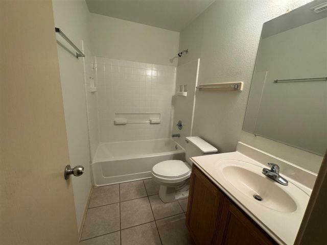 5515 Rio Ramos Street, Rosharon, TX 77583