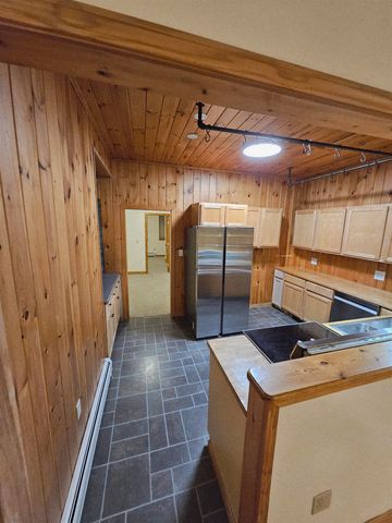 21 Railroad Street, Milton, VT 05468