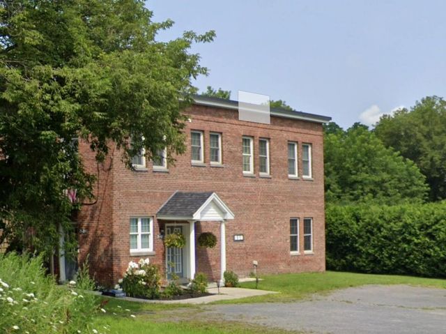 21 Railroad Street, Milton, VT 05468