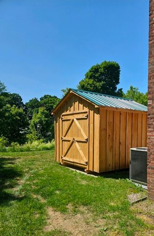 21 Railroad Street, Milton, VT 05468