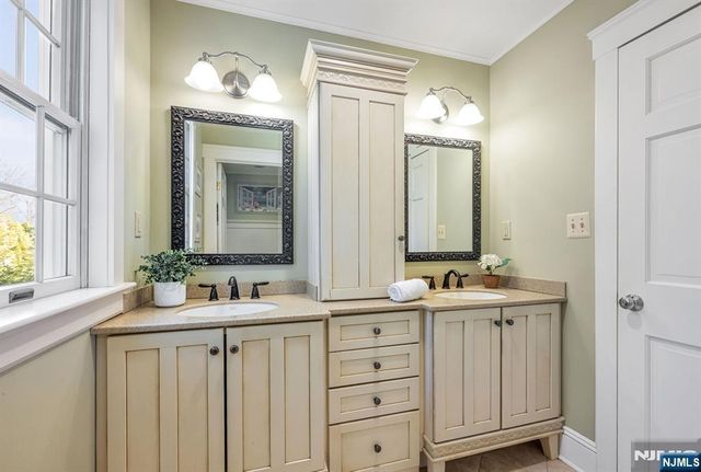 164 Island Avenue, Ramsey, NJ 07446