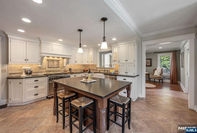 164 Island Avenue, Ramsey, NJ 07446