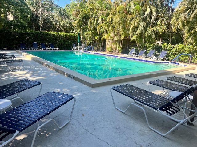 1697 BROOKHOUSE CIRCLE 116, Sarasota, FL 34231