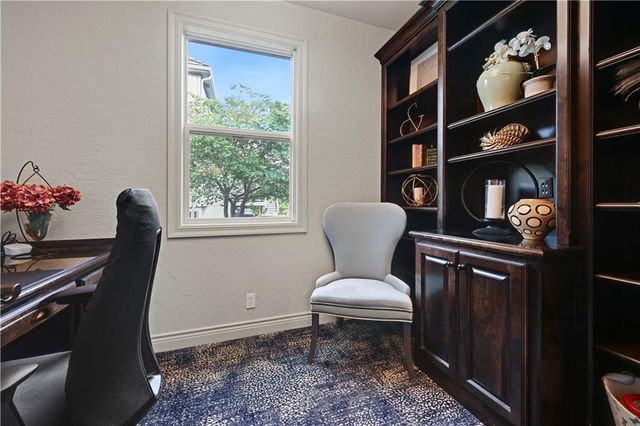 20104 W 90TH Street, Lenexa, KS 66220