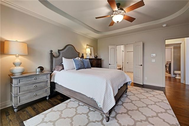 20104 W 90TH Street, Lenexa, KS 66220