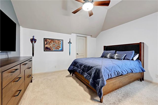 20104 W 90TH Street, Lenexa, KS 66220