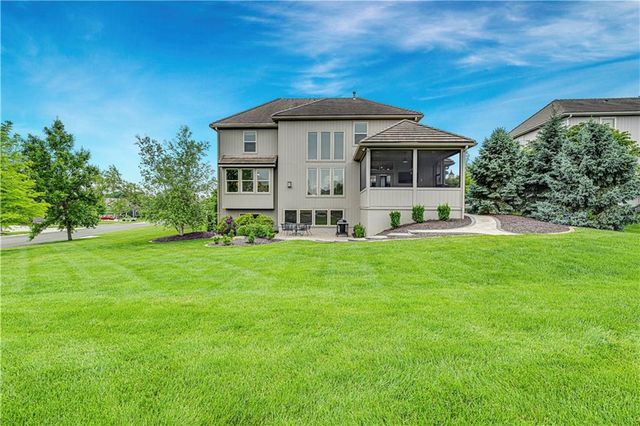 20104 W 90TH Street, Lenexa, KS 66220
