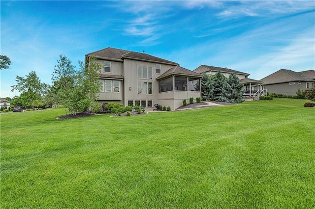 20104 W 90TH Street, Lenexa, KS 66220