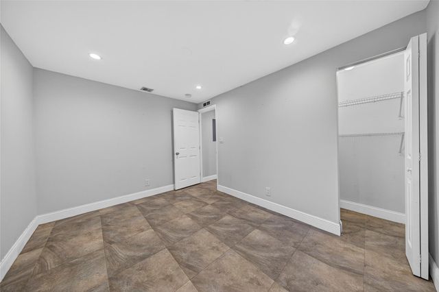 2009 NW 21st Ave, Fort Lauderdale, FL 33311