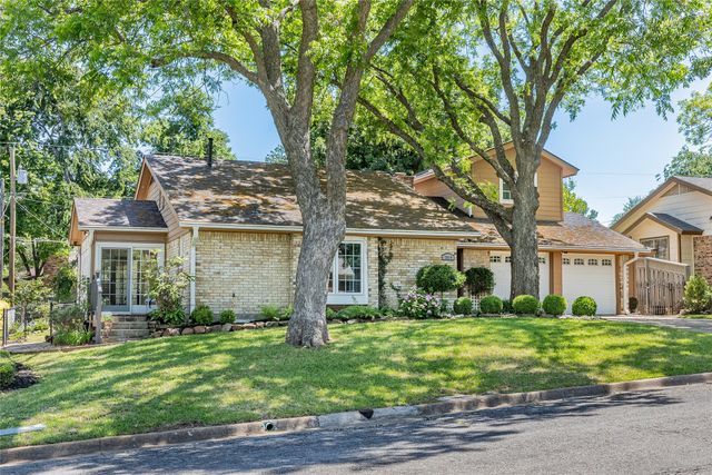 1814 Oak Creek Drive, Sherman, TX 75092