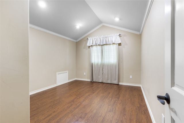 1814 Oak Creek Drive, Sherman, TX 75092