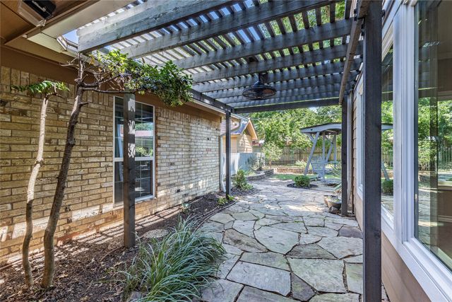 1814 Oak Creek Drive, Sherman, TX 75092
