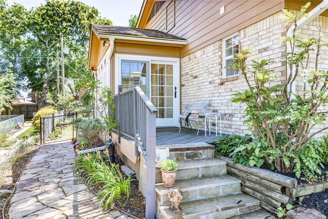 1814 Oak Creek Drive, Sherman, TX 75092