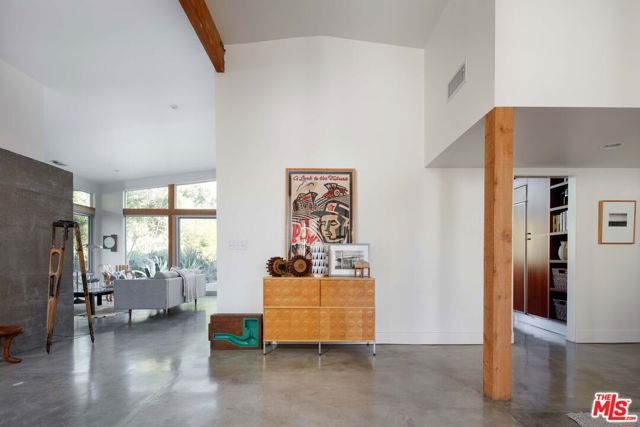 7500 Devista Drive, Los Angeles, CA 90046