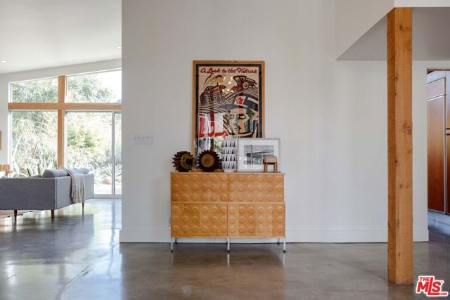7500 Devista Drive, Los Angeles, CA 90046
