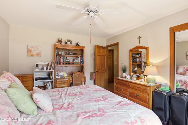 333 Savannah Road, Toms River, NJ 08757