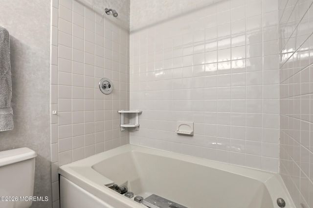 333 Savannah Road, Toms River, NJ 08757