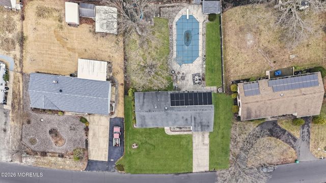 333 Savannah Road, Toms River, NJ 08757