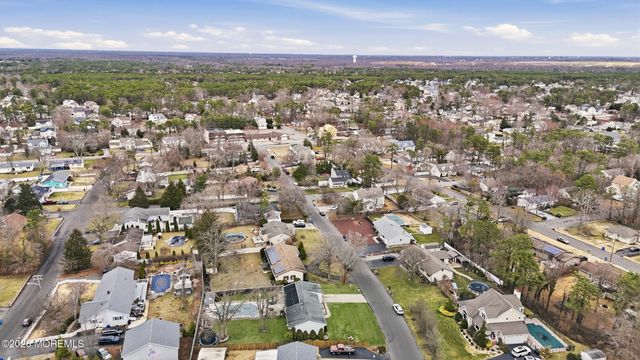 333 Savannah Road, Toms River, NJ 08757