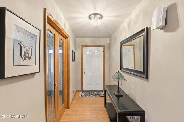 333 Savannah Road, Toms River, NJ 08757