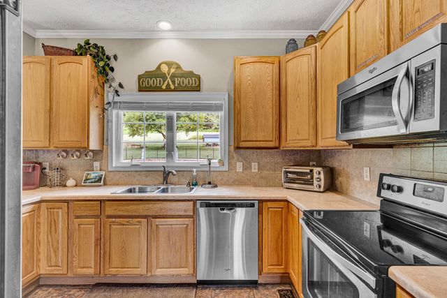 210 DAYTONA DR, Hardy, VA 24101