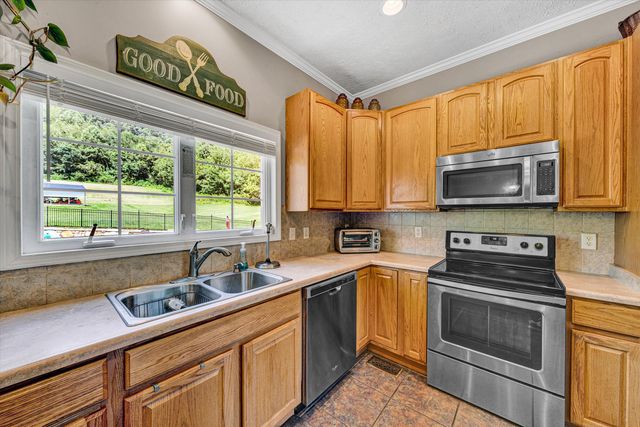 210 DAYTONA DR, Hardy, VA 24101