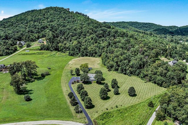 210 DAYTONA DR, Hardy, VA 24101