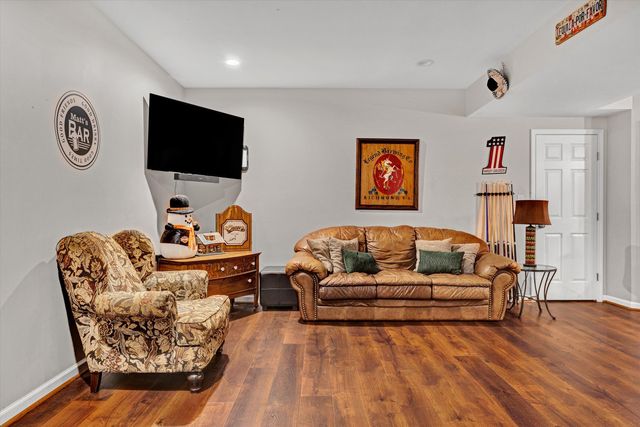 210 DAYTONA DR, Hardy, VA 24101