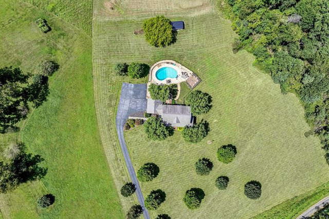 210 DAYTONA DR, Hardy, VA 24101