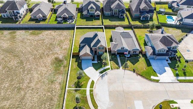 10003 Whitney Reach Drive, Rosharon, TX 77583