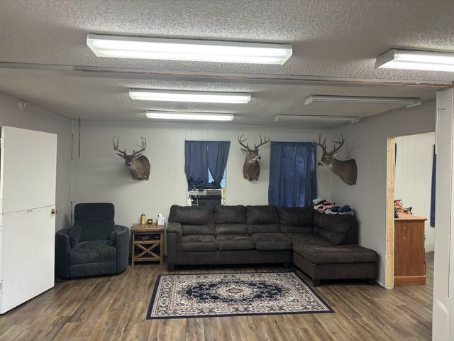 17825 Factory Street, Eminence, MO 65466