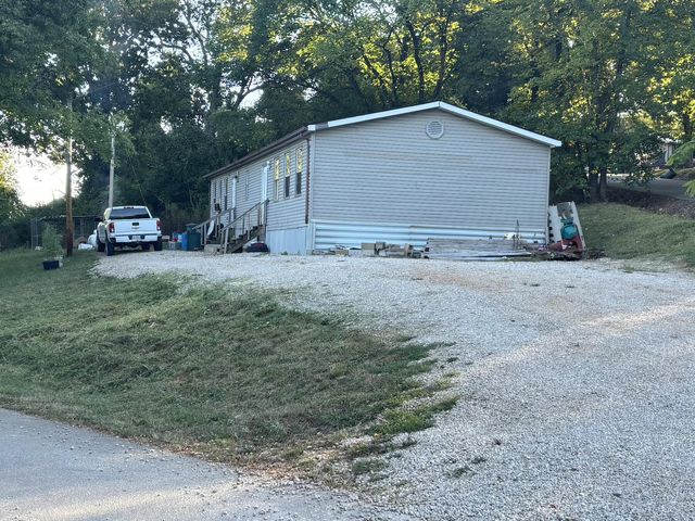 17825 Factory Street, Eminence, MO 65466