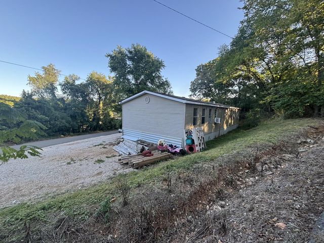 17825 Factory Street, Eminence, MO 65466