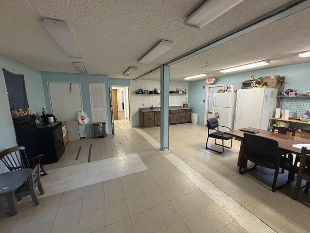 17825 Factory Street, Eminence, MO 65466