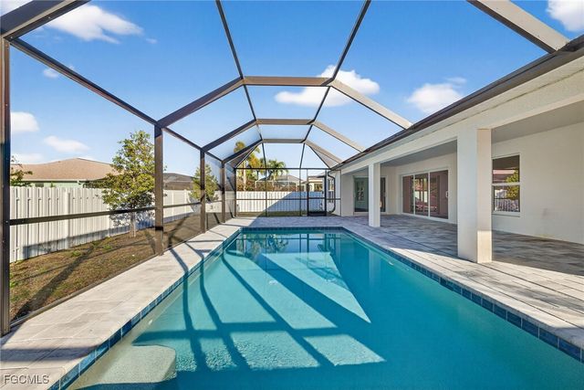 2021 NW 4th TER, Cape Coral, FL 33993