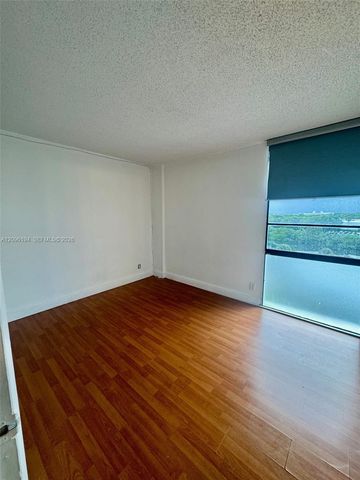 3475 N Country Club Drive 601, Aventura, FL 33180