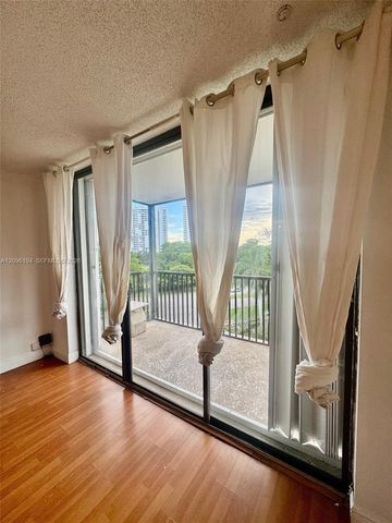 3475 N Country Club Drive 601, Aventura, FL 33180