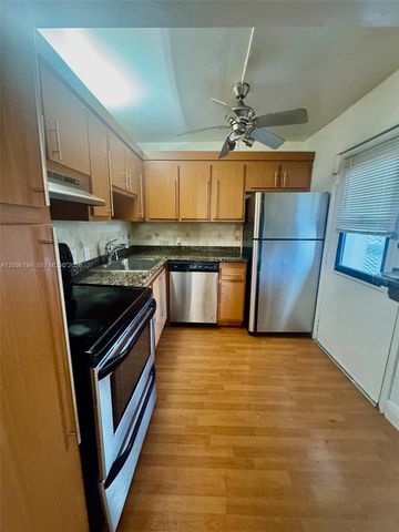 3475 N Country Club Drive 601, Aventura, FL 33180